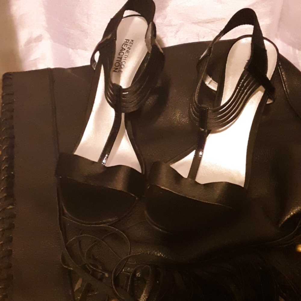 Kenneth Cole Dress heel